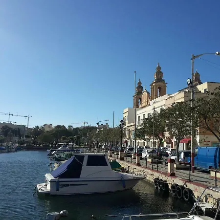アパート Seafront Between Valletta And Sliema *